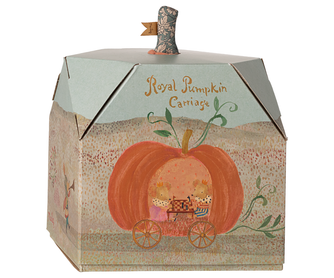 Pumpkin carriage maileg
