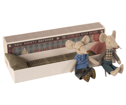 Ratones abuela y abuelo Maileg