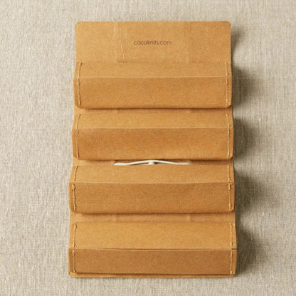 Étui à roulettes pour accessoires Cocoknits. artisanat de couleur