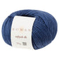 ovillo de lana azul